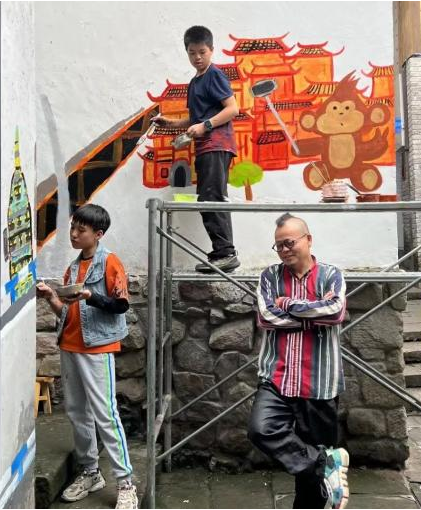 百年老巷添新彩――耳朵人艺术山城巷涂鸦艺术季